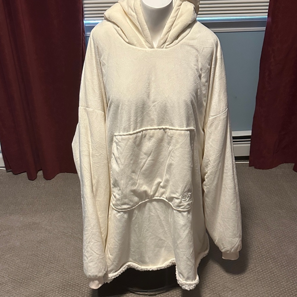 Comfy Cream Hooded wearable blanket  with Front Pocket